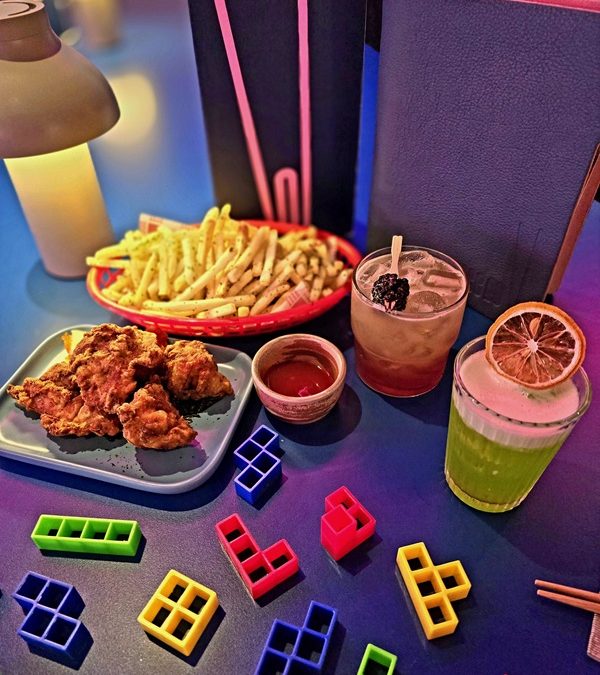 Vivid Snack & Cocktail Games Package